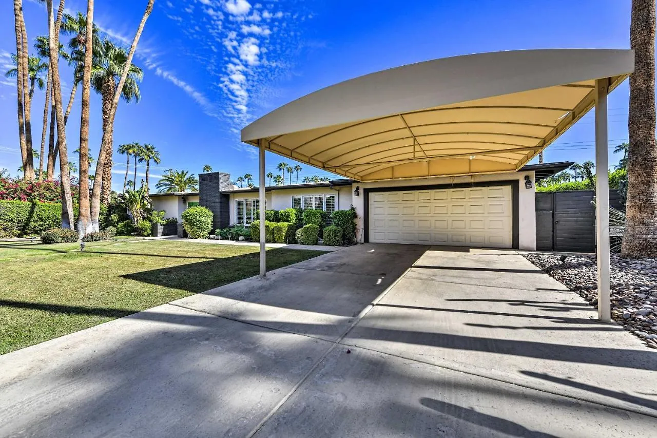 Holiday home Luxe Palm Springs Home With Backyard Oasis! United States