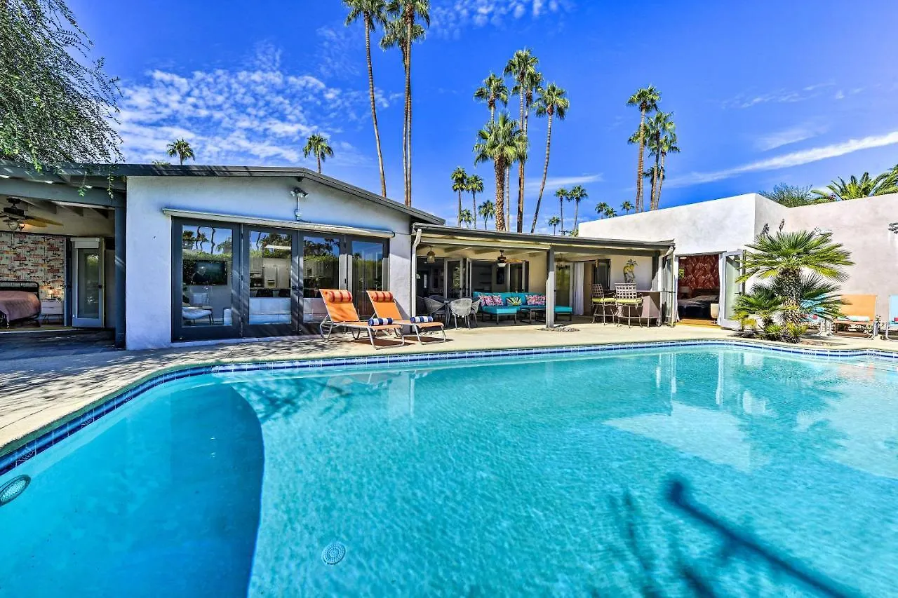 Holiday home Luxe Palm Springs Home With Backyard Oasis!